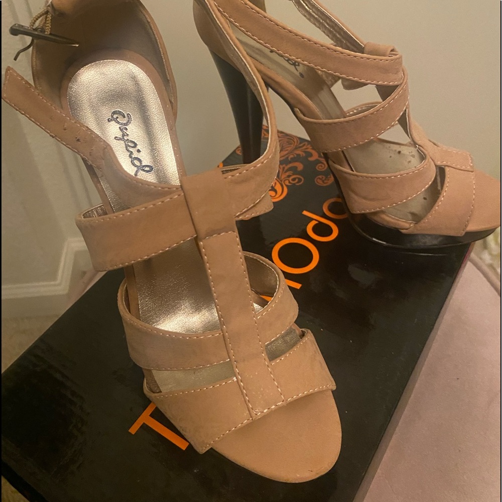 Taupe colored heels